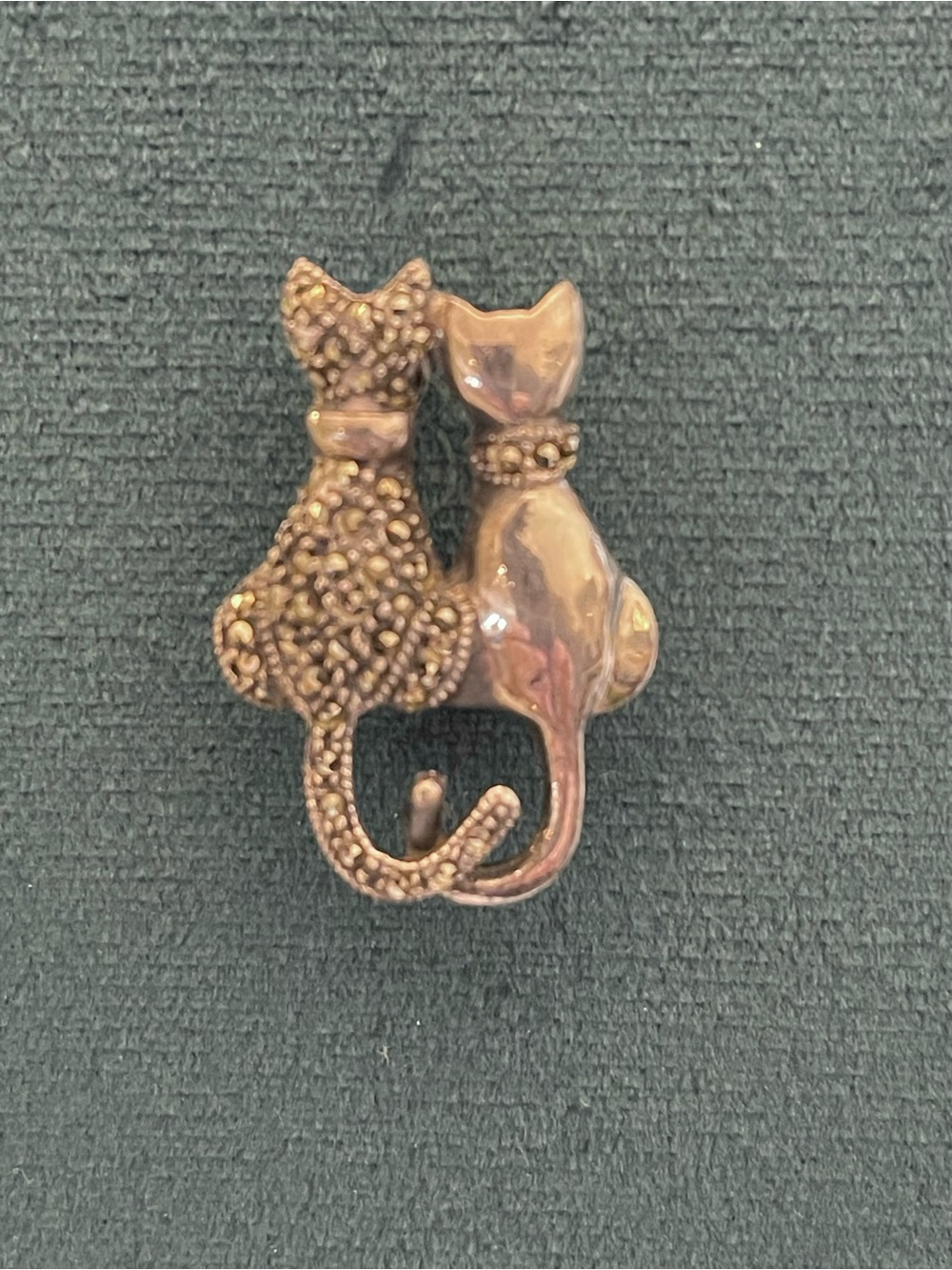 Vintage Petite Sterling Silver Marcasite Cat Couple Brooch Pin